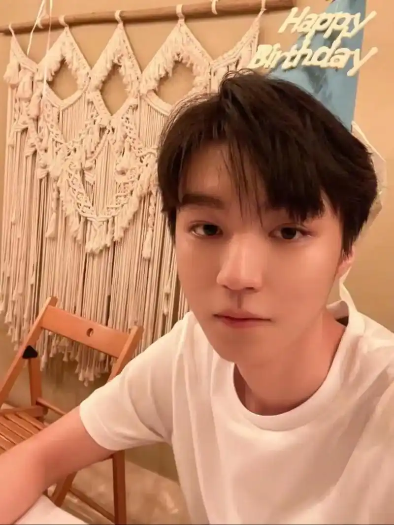 在杭州.21岁的生日在星卡里更让人难忘了#王俊凯 #星卡里杭 - 抖音