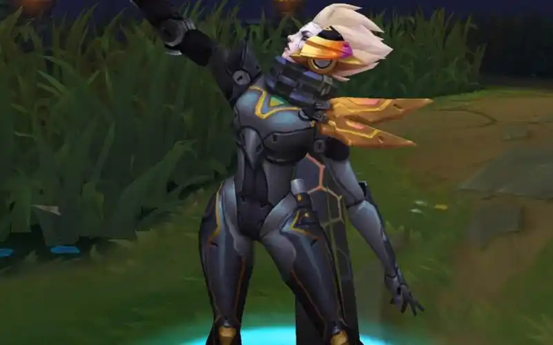 这个剑姬到底是穿紧身衣还是机器人源计划火菲奥娜全动作展示