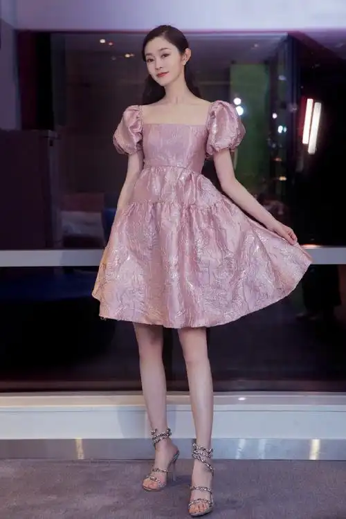 宋轶公主裙甜美灵动写真图片16