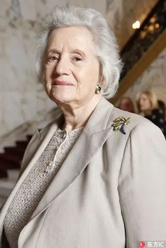 二战大屠杀的幸存者,传奇晚宴包设计师 judith leiber 97岁高龄仙逝