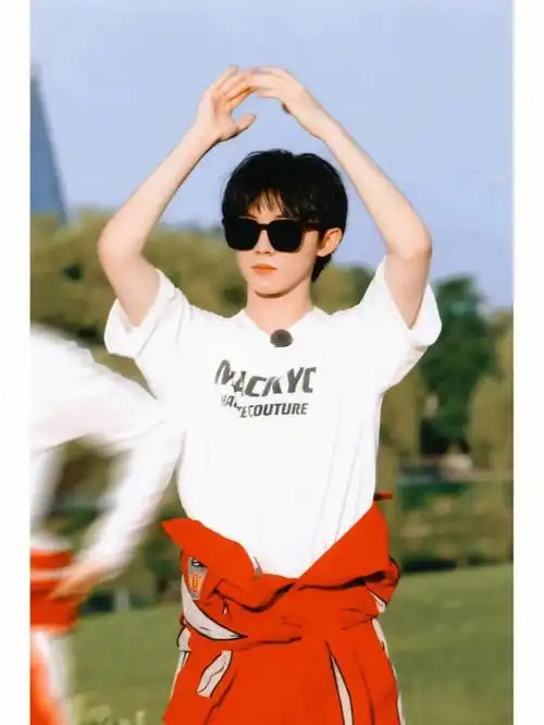 马嘉祺时代夏令营纪念生写