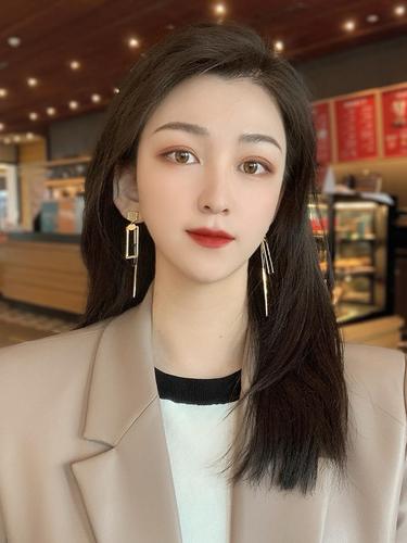 今年流行新款耳环适合胖脸大脸戴的耳饰短发的方脸韩式2021新款