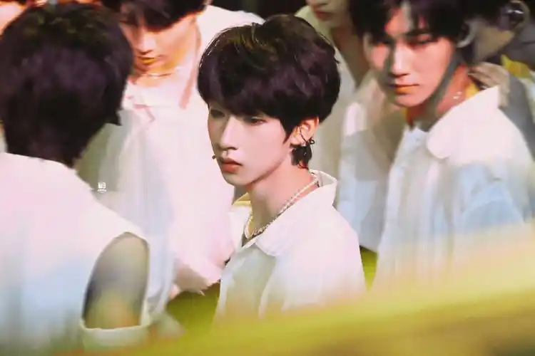 贺峻霖 - 堆糖,美图壁纸兴趣社区