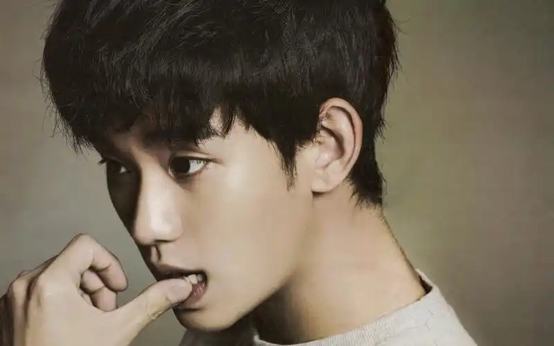 韩国明星金秀贤高清电脑桌面主题壁纸(三)