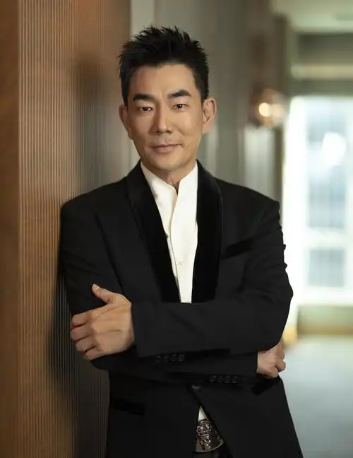 任贤齐:我愿做只荆棘鸟|人物|任贤齐_新浪财经_新浪网