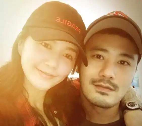 谭维维和陈亦飞修成正果从浪漫求婚到携手相伴令人感动