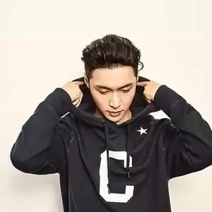 匡威帽子张艺兴