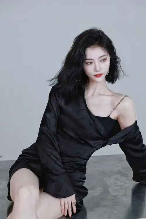 许佳琪27岁生日十五宫格