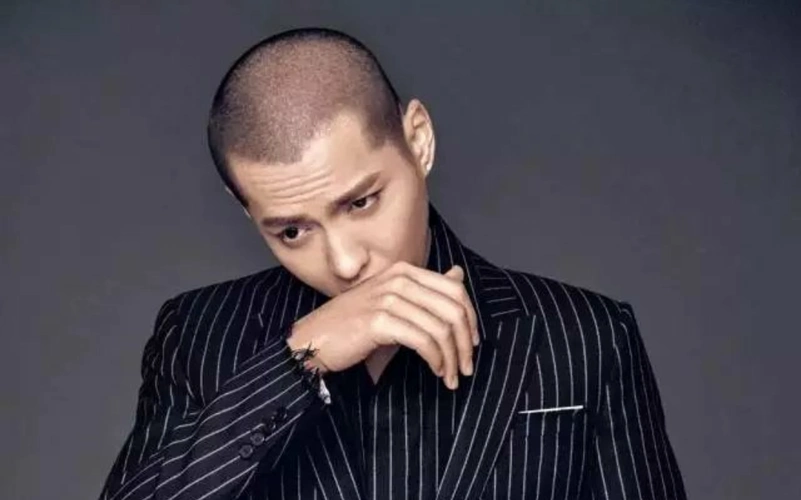 互动问答| 哪个男明星的光头造型最好看?