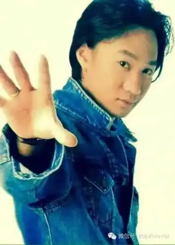 那些年,黄家驹爱用的手势!(第四波)