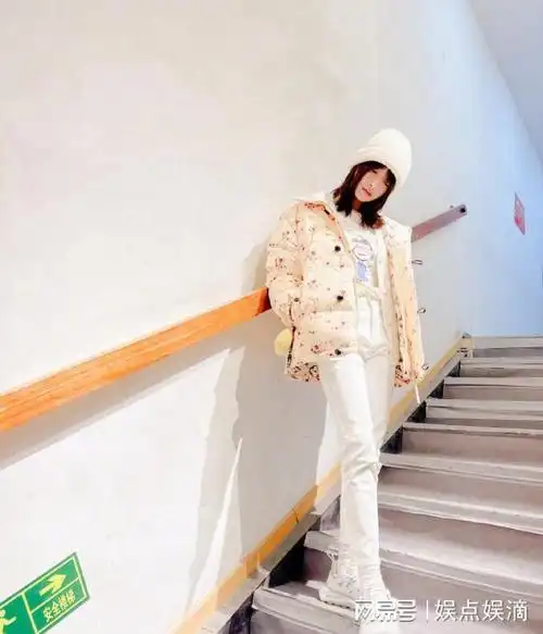 唐嫣未来感穿搭风格高级时尚又酷飒