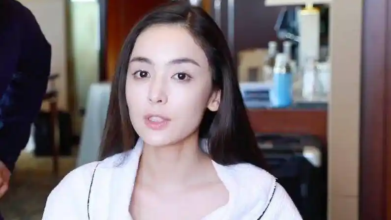 古力娜扎素颜状态曝光!