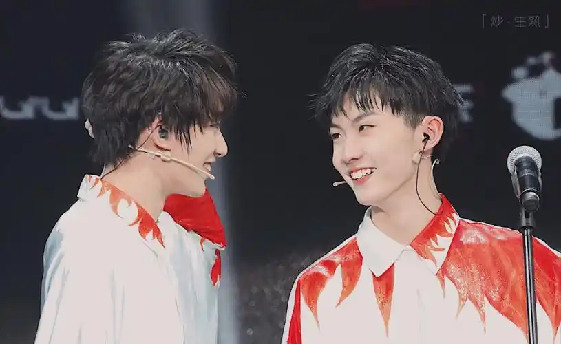 马嘉祺:"就……道歉啊.