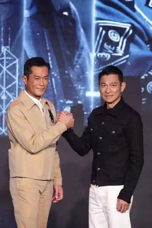 原创著名导演痛批成龙刘德华一个就喜欢忽悠人一个沦为票房毒药