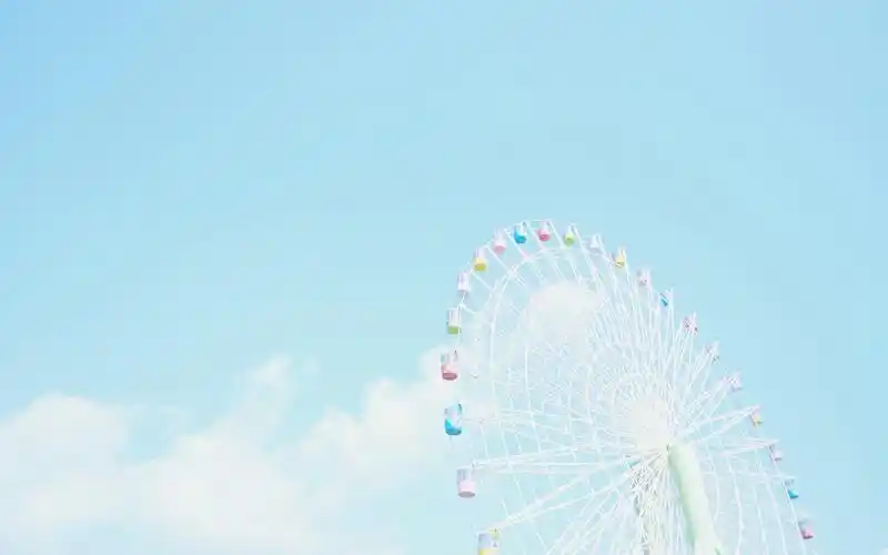 唯美意境日系小清新蓝天白云治愈高清桌面壁纸下载