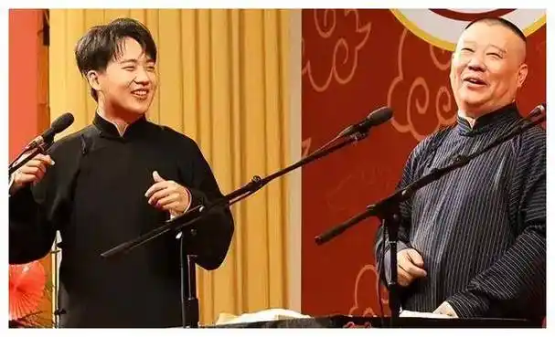 郭麒麟拒绝德云社接班,难以超越父亲,周围尽是戏精!