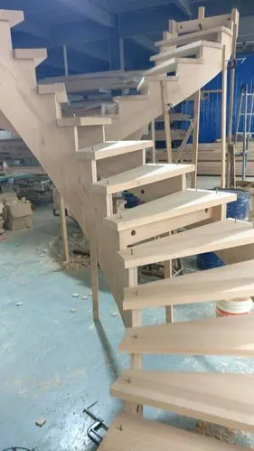 厂家定制实木梯家用整体楼梯多品种实木旋转楼梯规格齐全