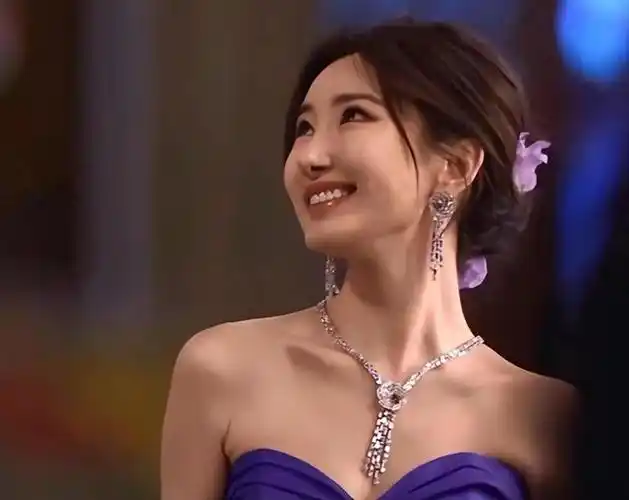 真替这5位女星喘不上来气明明原生脸也不丑非要跟鼻子过不去