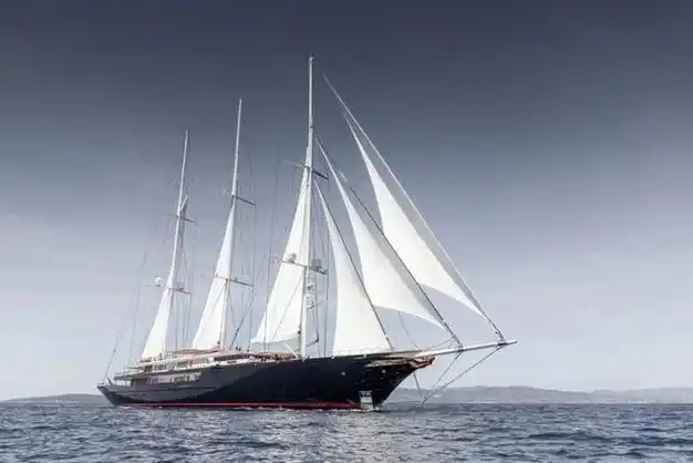 杰夫·贝佐斯127米巨型帆船koru号即将开始夏季巡航|游艇|油轮|贝索斯