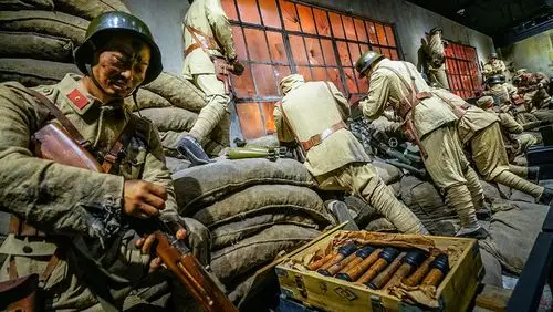 一部电影八佰让上海苏州河边的四行仓库纪念地客流爆满