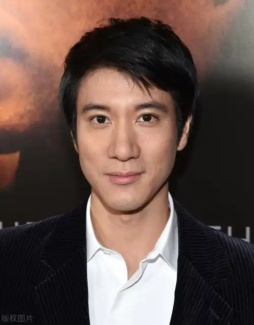 外国国籍的中国明星(名单大全)