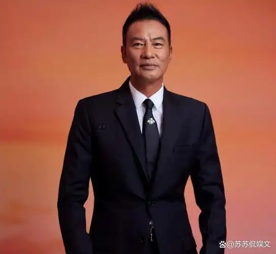 著名演员任达华:因爱而不要孩子,50岁看到女儿时热泪盈眶