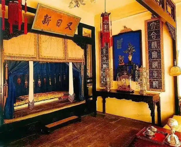 故宫那么气派,为何皇帝和妃子的床,看上去那么小,原来是这样!