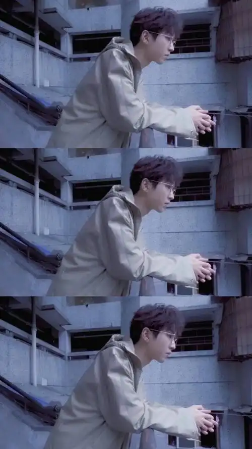 王俊凯撩人系列三宫格壁纸小螃蟹快签收