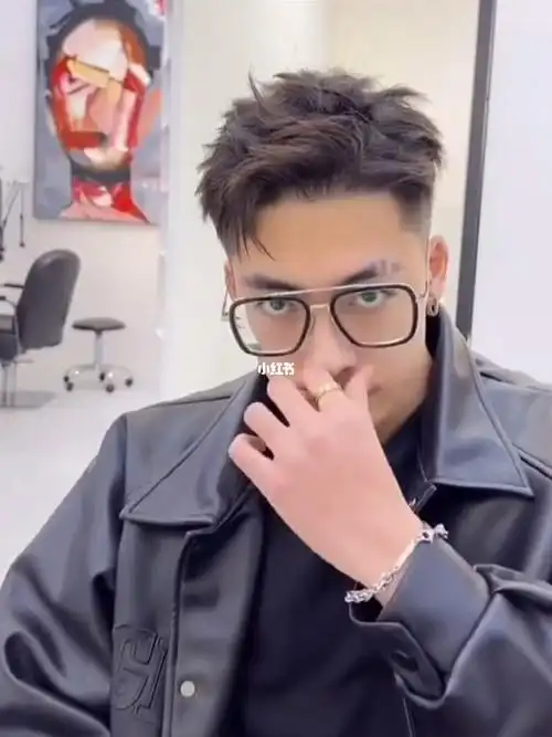 温州男士发型设计痞帅二八分