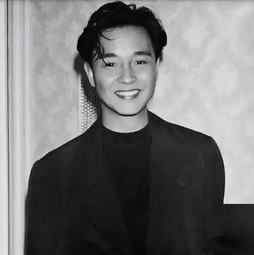 20年后才知道,张国荣悲剧人生的关键,不是挚爱唐生也不是抑郁症