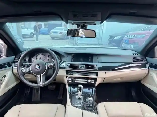 拿下11年升级22款宝马523li自动25排量高配一手车过