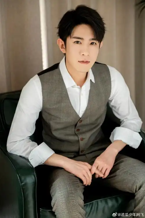 季肖冰恋情曝光晋级当爸