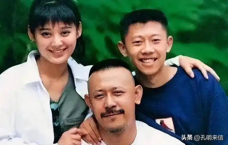 宁静:和姜文传绯闻,25岁嫁给美国前夫,52岁依旧追求自由_纪凌尘_保罗