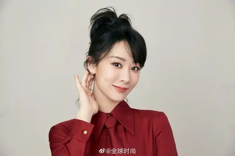 杨紫 新春红裙拜年装,四登春晚的小猴紫神… - 堆糖,美图壁纸兴趣社区