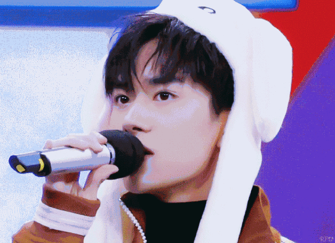 易烊千玺在网站撒娇##和千玺一起期待2024都更好