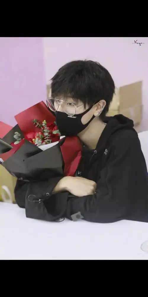 活动  今天是景向谁依翻唱的《爱乐之城》