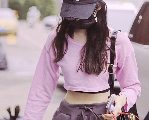 硬糖少女练出的马甲线,张艺凡不行,看到陈卓璇:羡慕陈姐!