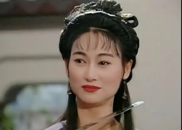 惠英红乞讨10年一生未婚如今拿影后活成18岁