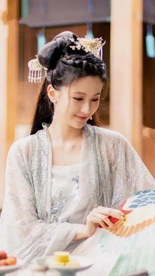 她不是古装不好看,而是被刘海耽误了美貌|宋慧乔|妆容|瓜子脸_网易