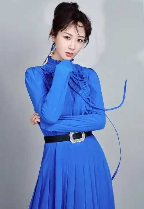 杨紫性感妩媚长裙写真图片