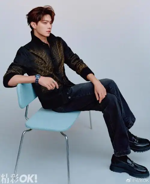 ok!封面#在@许凯soso身上,"帅气"似乎有了更具象的表达.