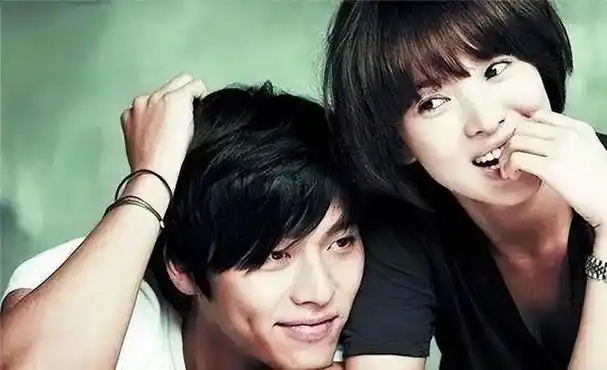 国民女神宋慧乔:被财阀控制的负面新闻缠身,其实韩国不止她一人