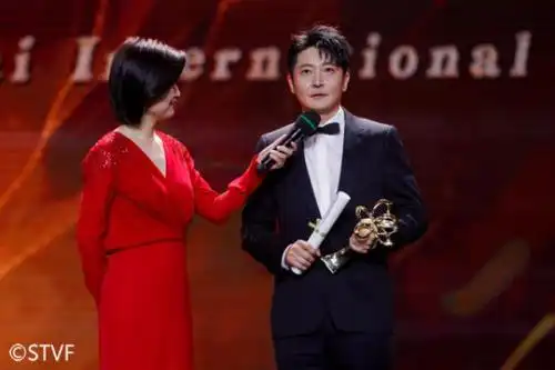 倪大红蒋雯丽白玉兰喊你来领奖