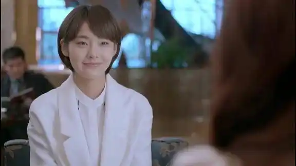 鸡毛飞上天小旭逞能献血晕过去还想着占邱岩便宜