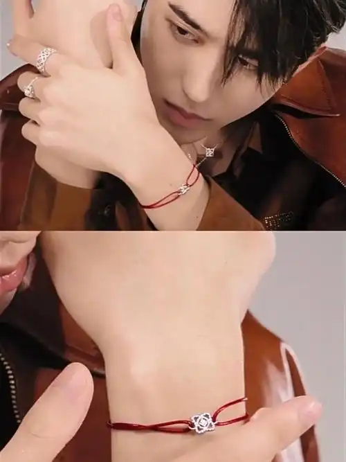 蔡徐坤棕色皮衣造型