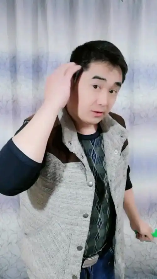 我就想知道明明是谁?