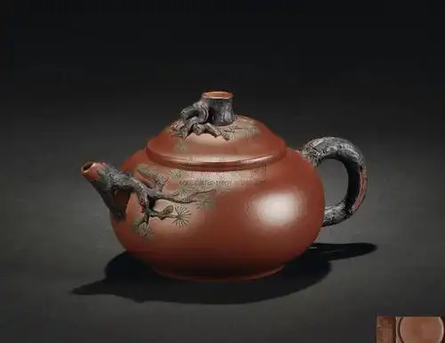 【2006年作 陈国良制 翼松壶】拍卖品_图片_价格_鉴赏_紫砂_雅昌艺术