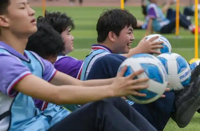 全国学校体育教师发展论坛暨教育部课程教材研究所普通高中体育与健康