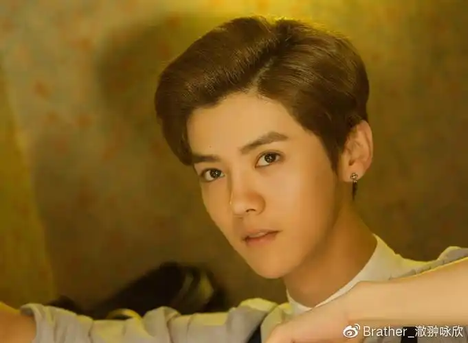 鹿晗关晓彤从全网黑到一鹿彤行相恋5年苦尽甘来太恩爱