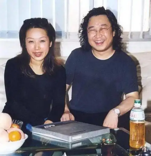 孙悦:我没包养过黄晓明,也不克夫,丈夫是大我9岁的亿万富豪